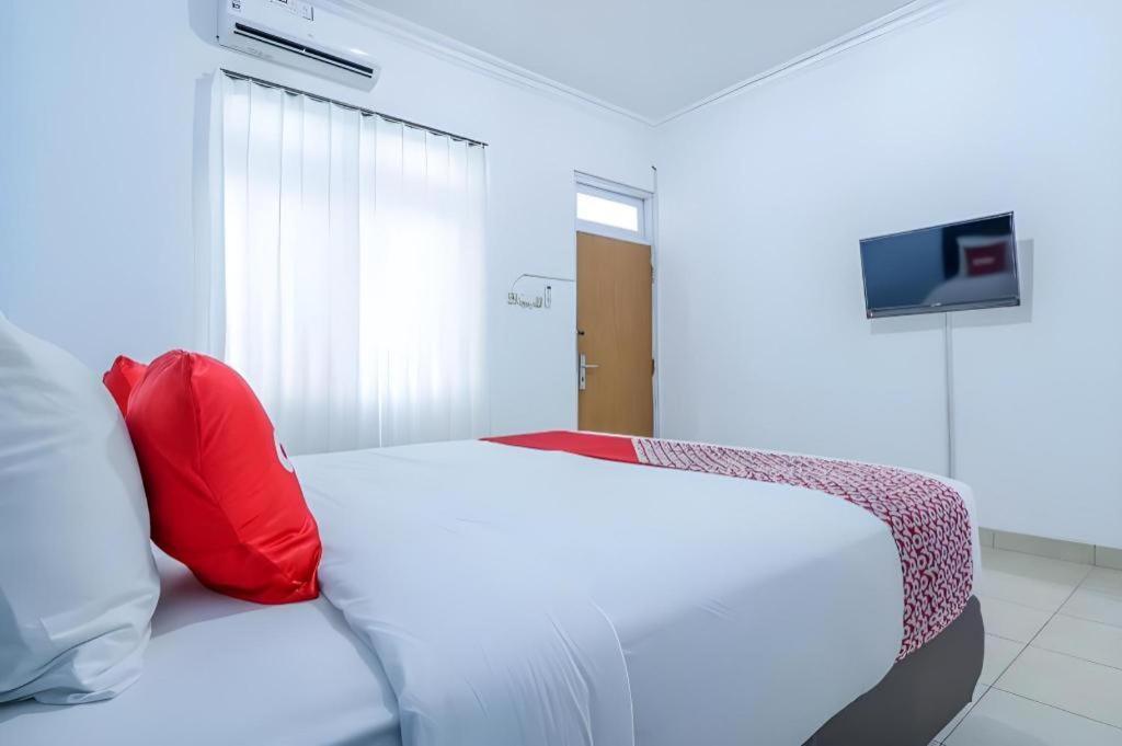 Oyo 1755 De'balcon Near Ngurah Rai Airport 2*
